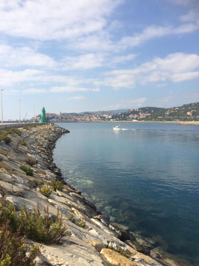 B&B Note Di Mare Imperia Bagian luar foto