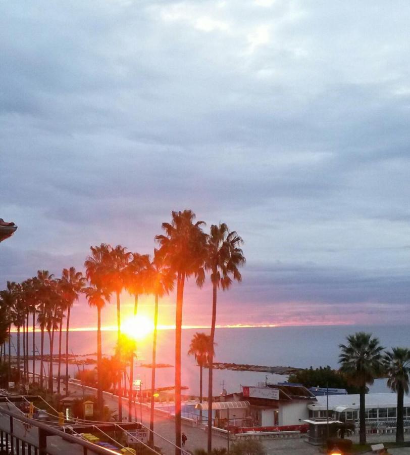 B&B Note Di Mare Imperia Bagian luar foto