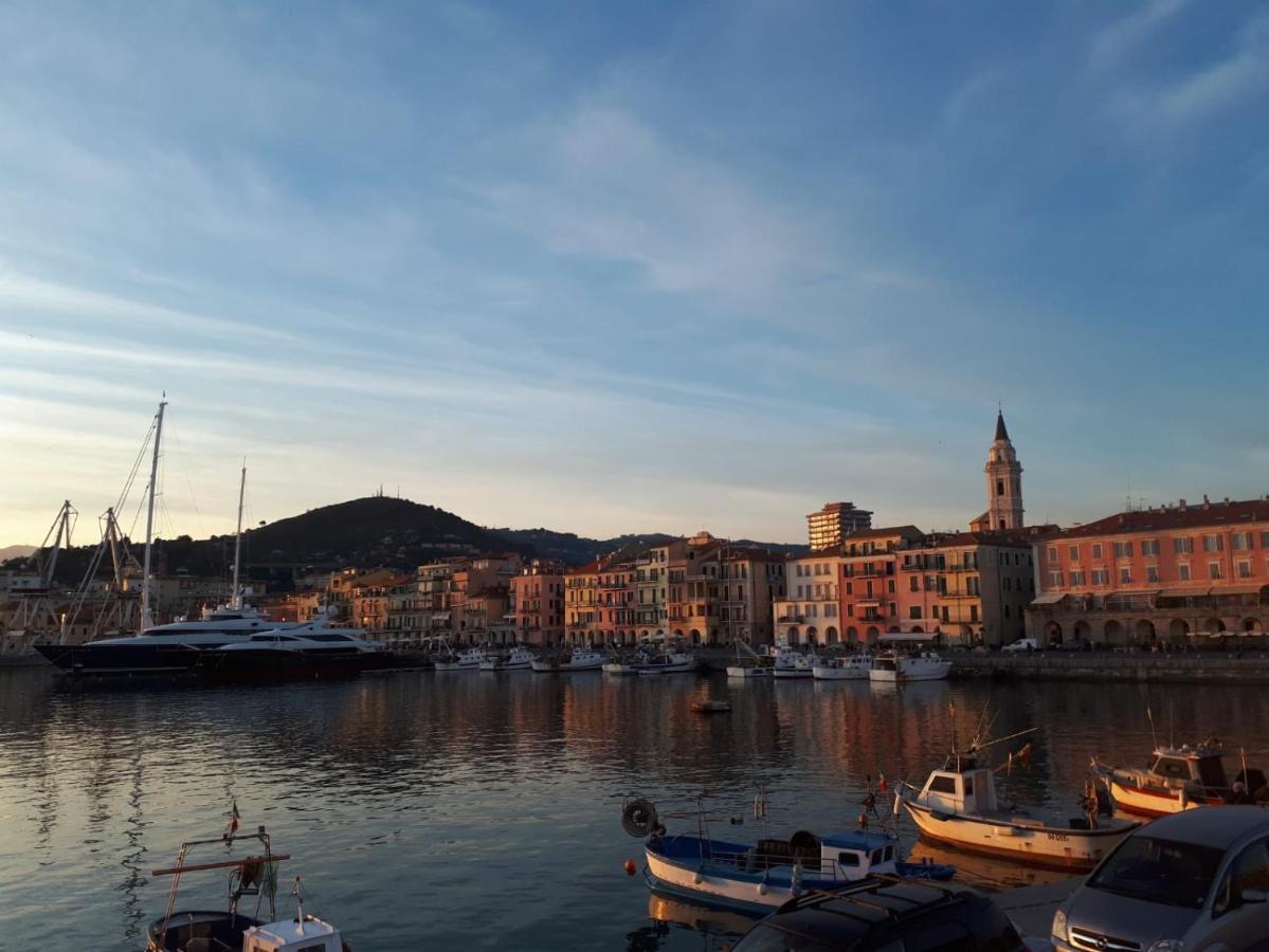 B&B Note Di Mare Imperia Bagian luar foto