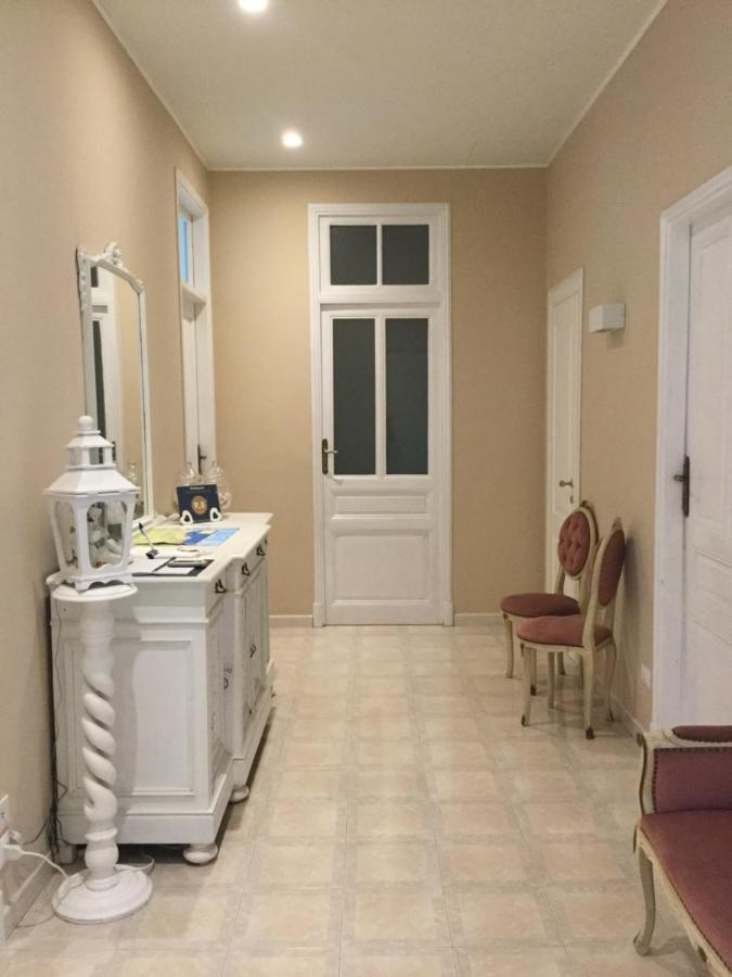 B&B Note Di Mare Imperia Bagian luar foto