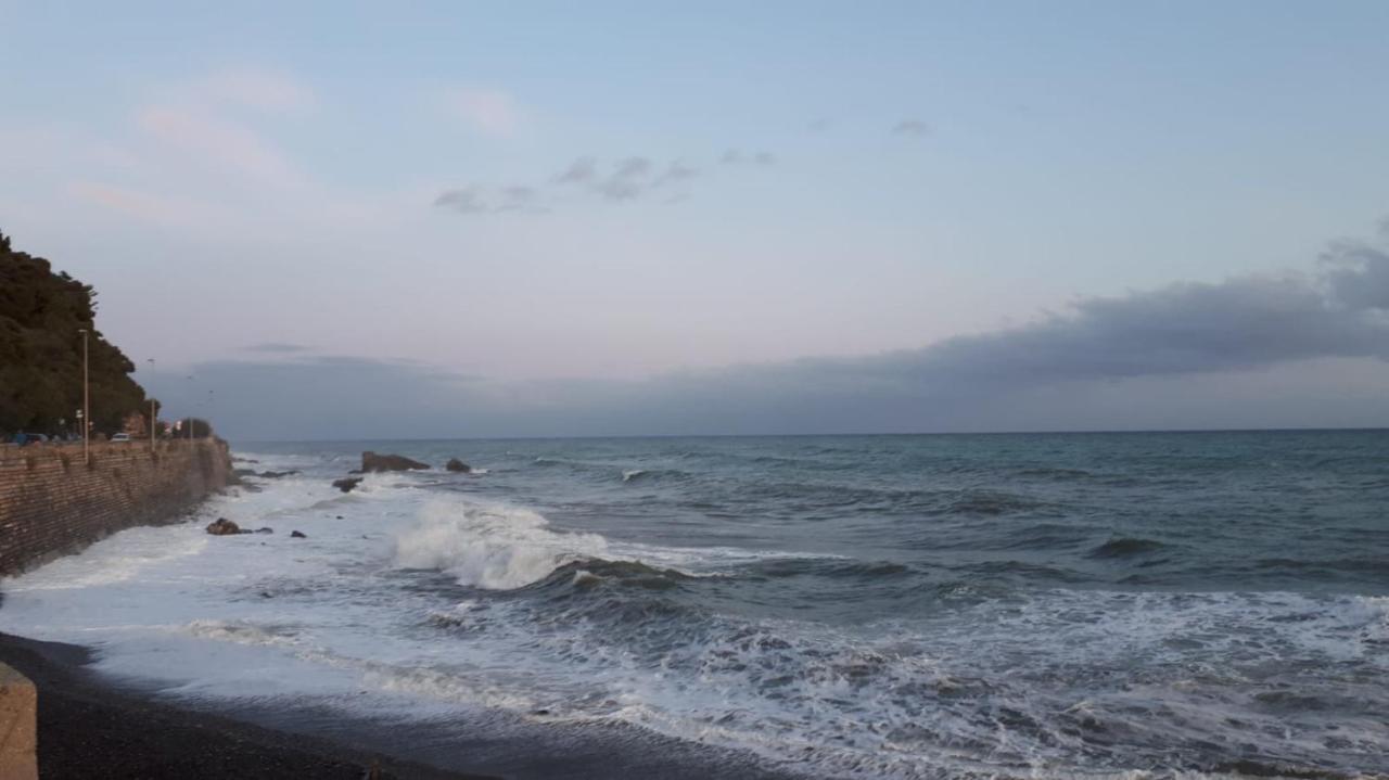 B&B Note Di Mare Imperia Bagian luar foto