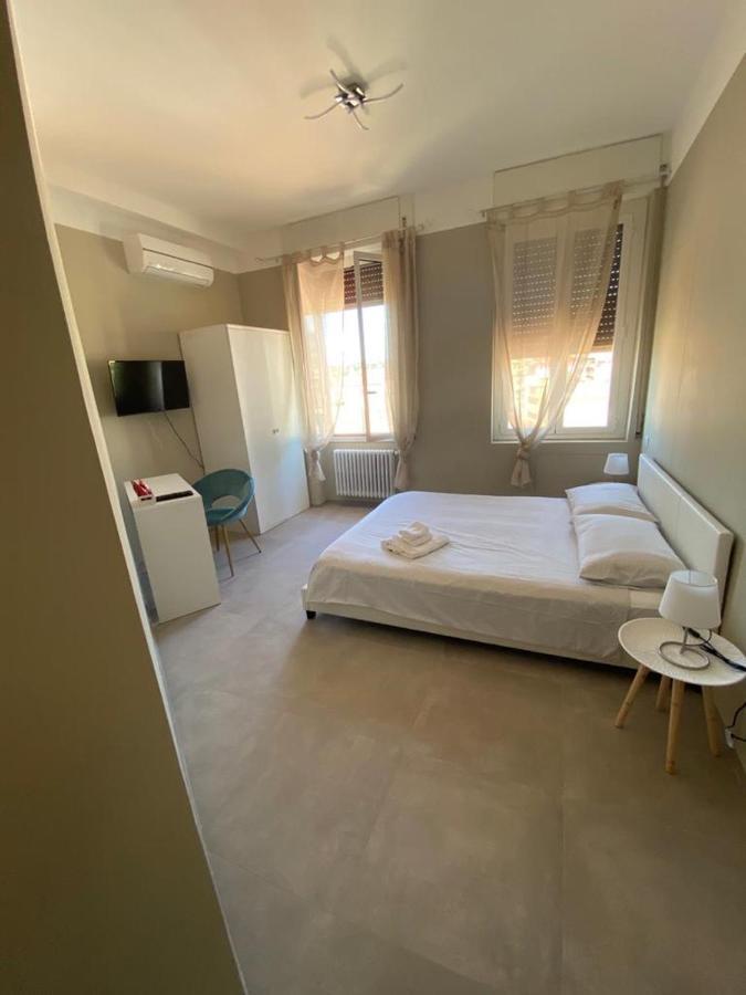 B&B Note Di Mare Imperia Bagian luar foto
