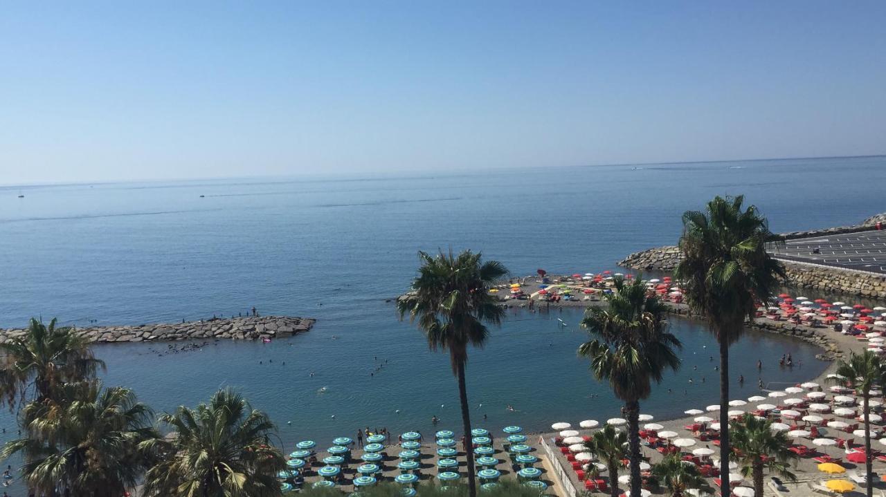 B&B Note Di Mare Imperia Bagian luar foto
